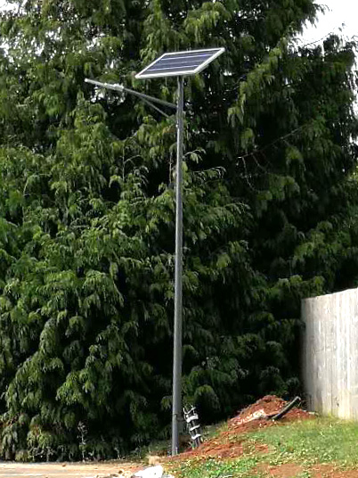 英國Gissons酒店園區(qū)太陽能路燈工程案例