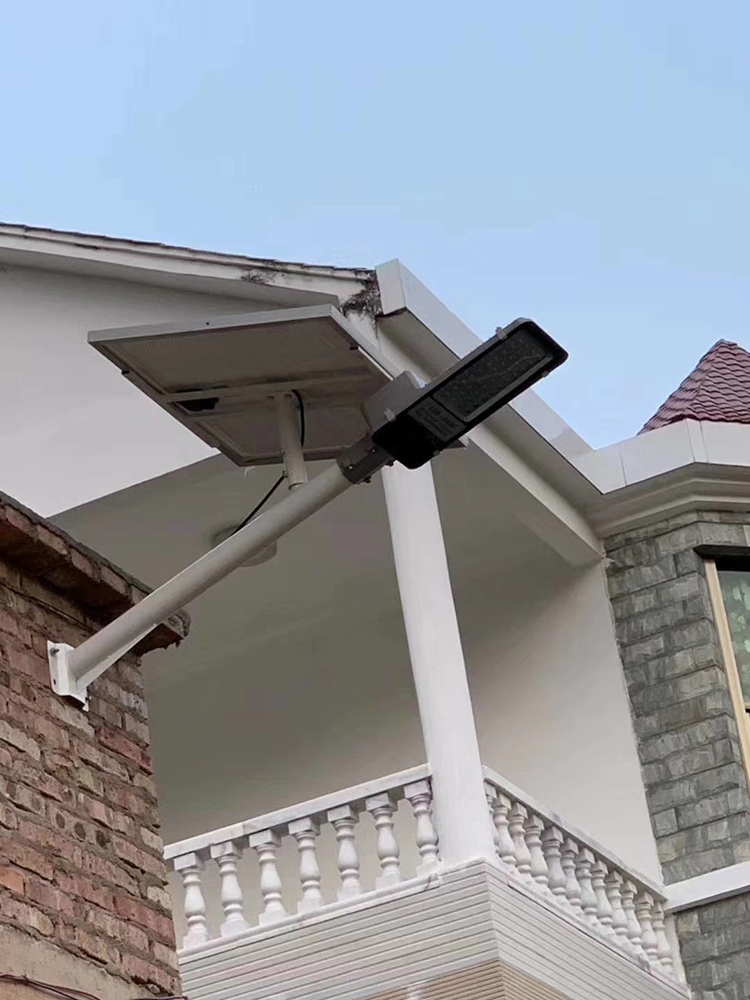 太陽(yáng)能路燈系統(tǒng)_新疆太陽(yáng)能路燈_南德太陽(yáng)能路燈生產(chǎn)廠家