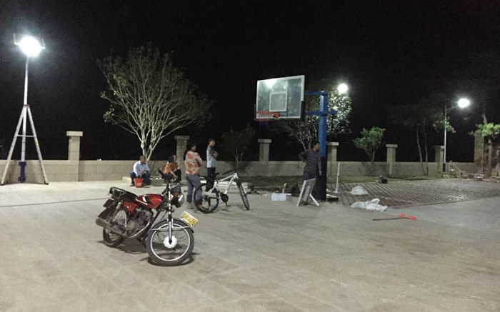 太陽(yáng)能路路燈