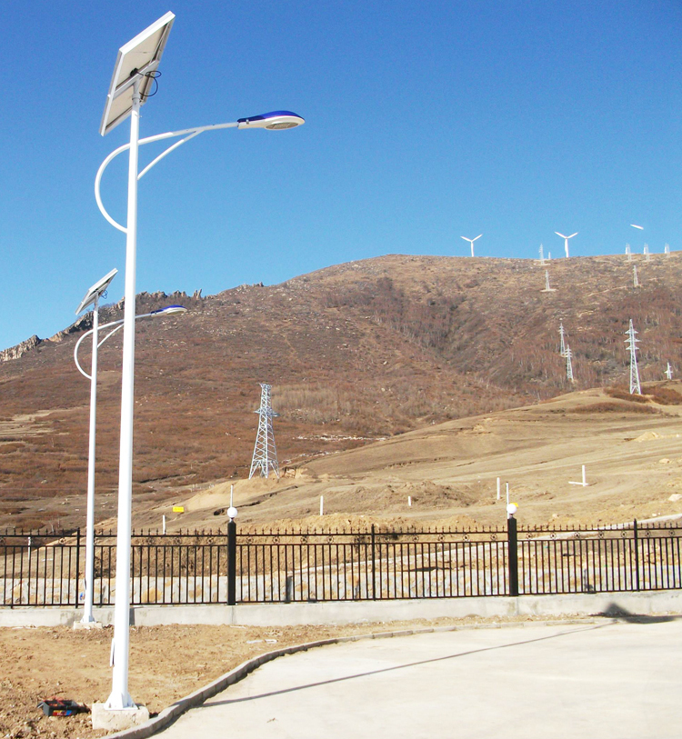 云南太陽能路燈_新農(nóng)村太陽能路燈_太陽能led路燈