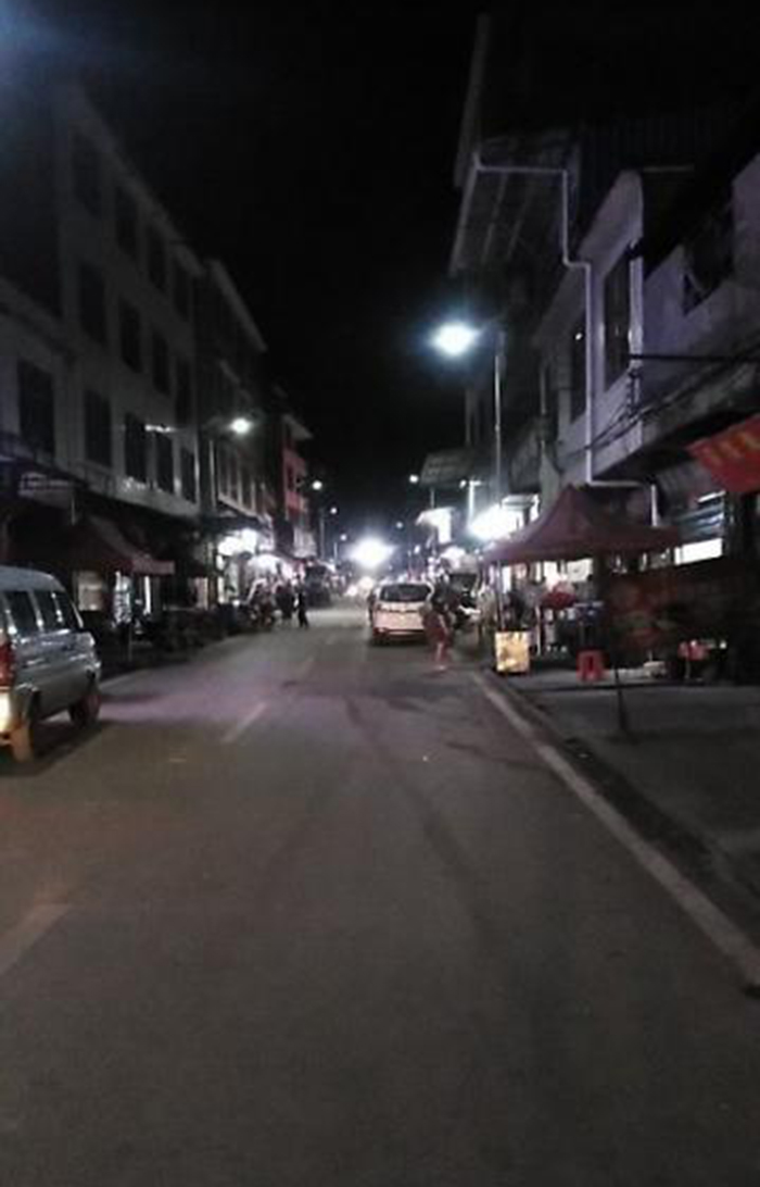 湖南太陽(yáng)能路燈 LED太陽(yáng)能路燈 南德太陽(yáng)能路燈廠家