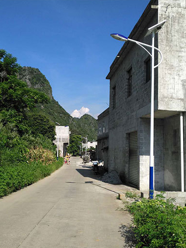 甘肅天水市村安裝90余盞南德太陽(yáng)能路燈