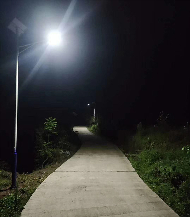 LED太陽(yáng)能路燈_南德太陽(yáng)能路燈_中山太陽(yáng)能路燈廠(chǎng)家