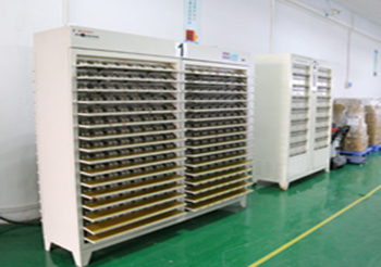 太陽能鋰電池設(shè)備