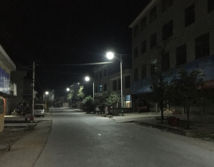 太陽(yáng)能路燈價(jià)格 太陽(yáng)能路燈 太陽(yáng)能道路燈