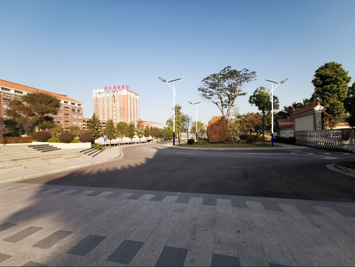 太陽(yáng)能道路燈 太陽(yáng)能路燈廠家 南德太陽(yáng)能