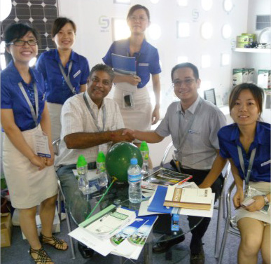 印度客戶：南德LED太陽能路燈物超所值!