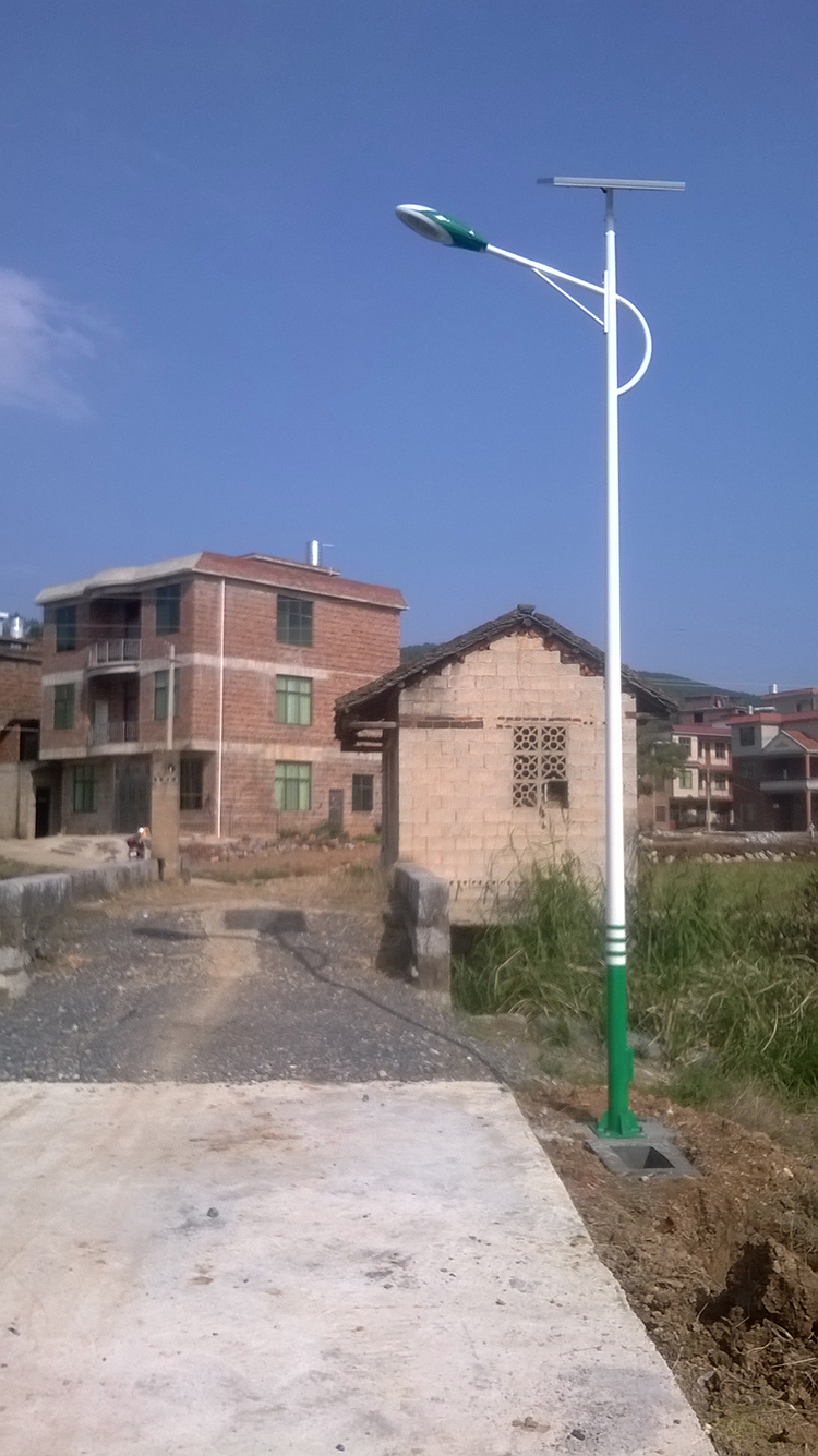 安徽太陽能路燈_南德太陽能路燈_太陽能路燈生產(chǎn)廠家