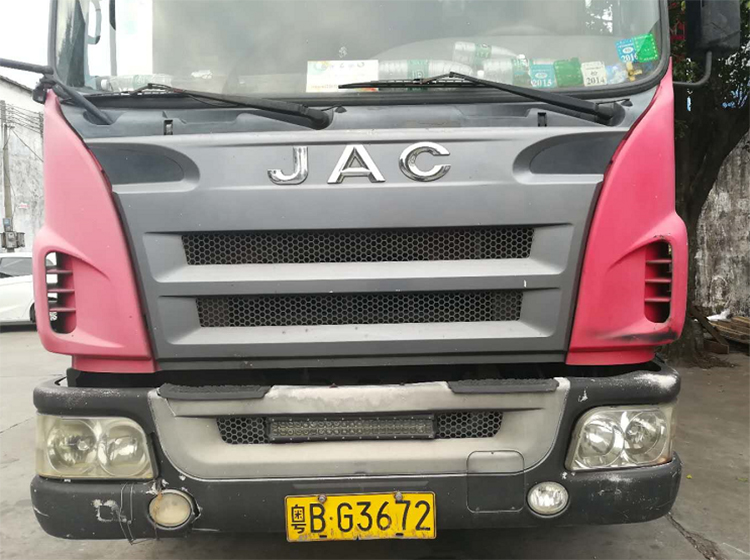 太陽能路燈裝車_太陽能路燈打包_南德太陽能