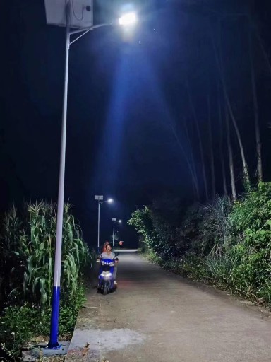 南德太陽能路燈——25年行業(yè)深耕，品質鑄就信賴！