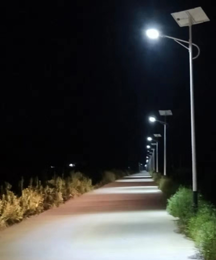 廣西太陽能路燈 太陽能路燈廠家 南德太陽能