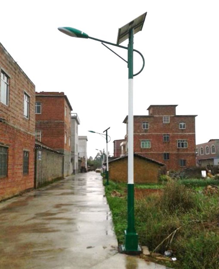 廣西太陽能路燈 農(nóng)村太陽能路燈 南德太陽能燈飾有限公司