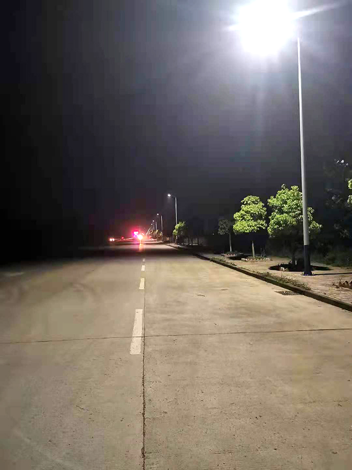 湖北太陽能路燈_8米太陽能路燈_led太陽能路燈