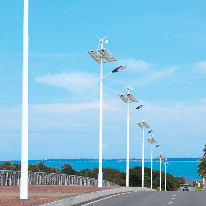 南德太陽能路燈廠家 太陽能風(fēng)光互補(bǔ)路燈