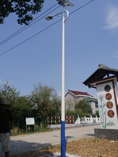 240盞led太陽能路燈點亮甘肅蘭州七里河區(qū)